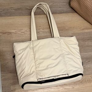 Calpak Luka expandable tote never used